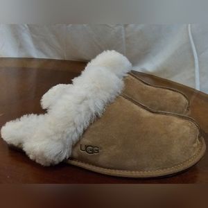 UGGs Scuffette II Slippers Womens SZ 8